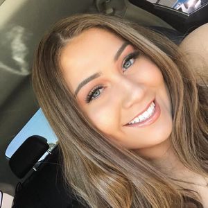 Meet your Posher, Alyssa